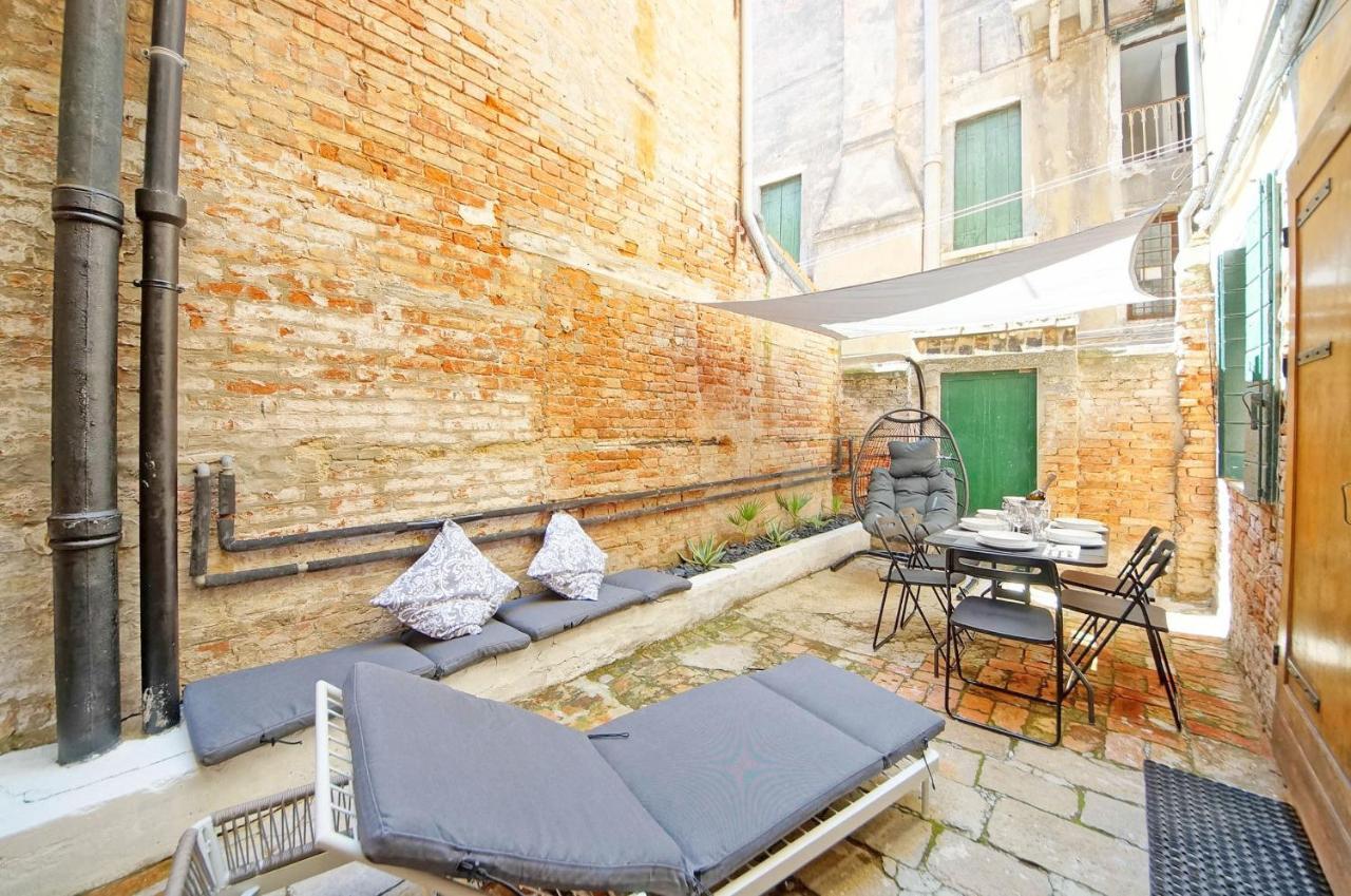 Gondola View Apartment Venice Ngoại thất bức ảnh