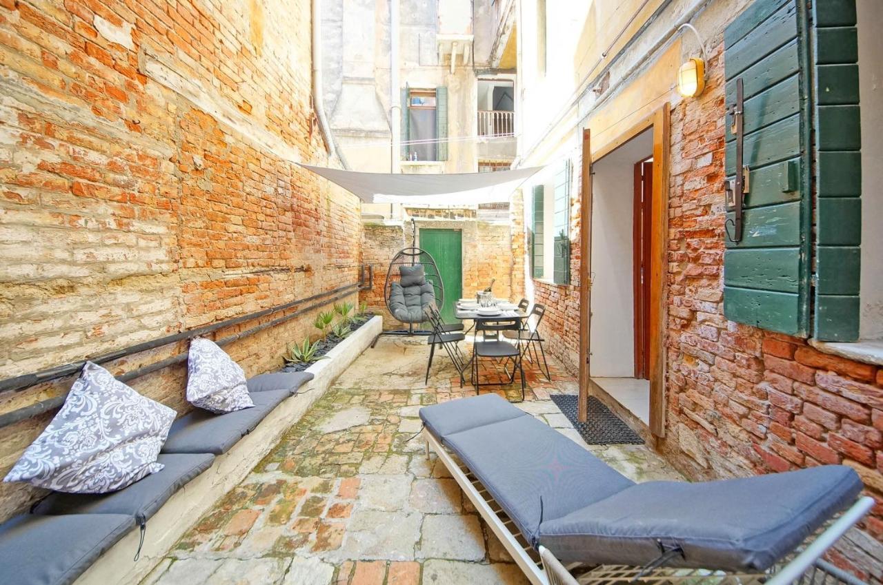 Gondola View Apartment Venice Ngoại thất bức ảnh