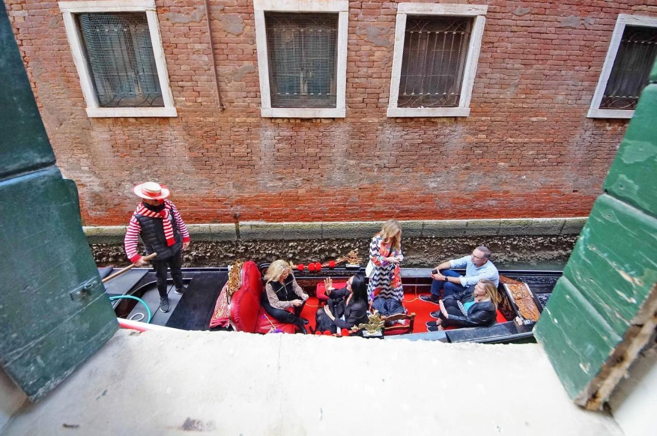 Gondola View Apartment Venice Ngoại thất bức ảnh