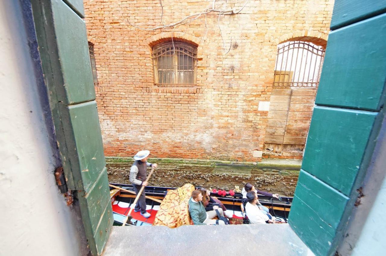 Gondola View Apartment Venice Ngoại thất bức ảnh